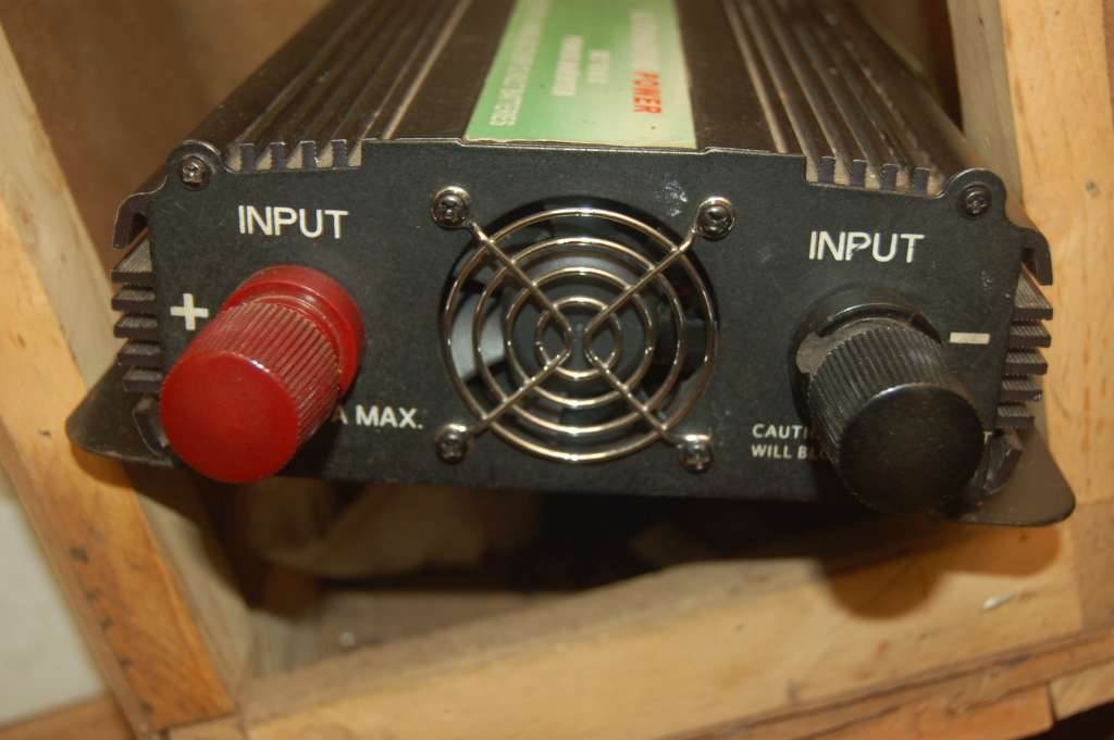 2000W MARSHAL INVERTER OLDER STYLE 12 VOLT DC TO 230VOLT AC TESTED BUT NOT WORKING