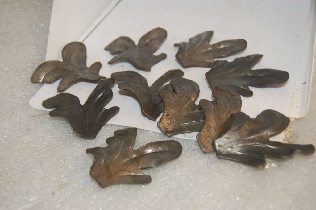 GLR GARLIC LEAF PATTERN IN STEEL FOR WELDING GATE/CHAIR/TABLE FINISH LOOK 12 PIECES PER PACK