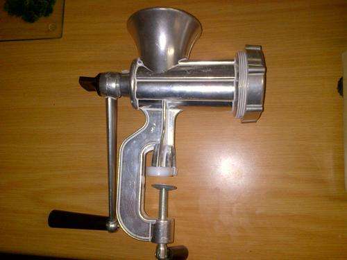 MEAT MINCER SIZE 8