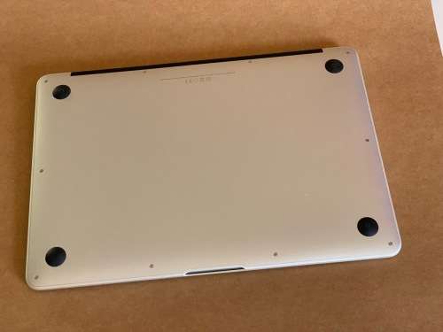 Macbook Air 13" - Early 2015 - 128GB - 4GB - 1.6 GHz