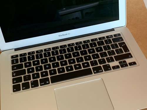 Macbook Air 13" - Early 2015 - 128GB - 4GB - 1.6 GHz