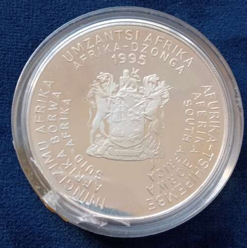 R2   1995 PROOF SILVER COIN - 8 Official Languages