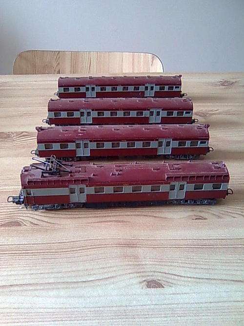 SAR metro suburban train