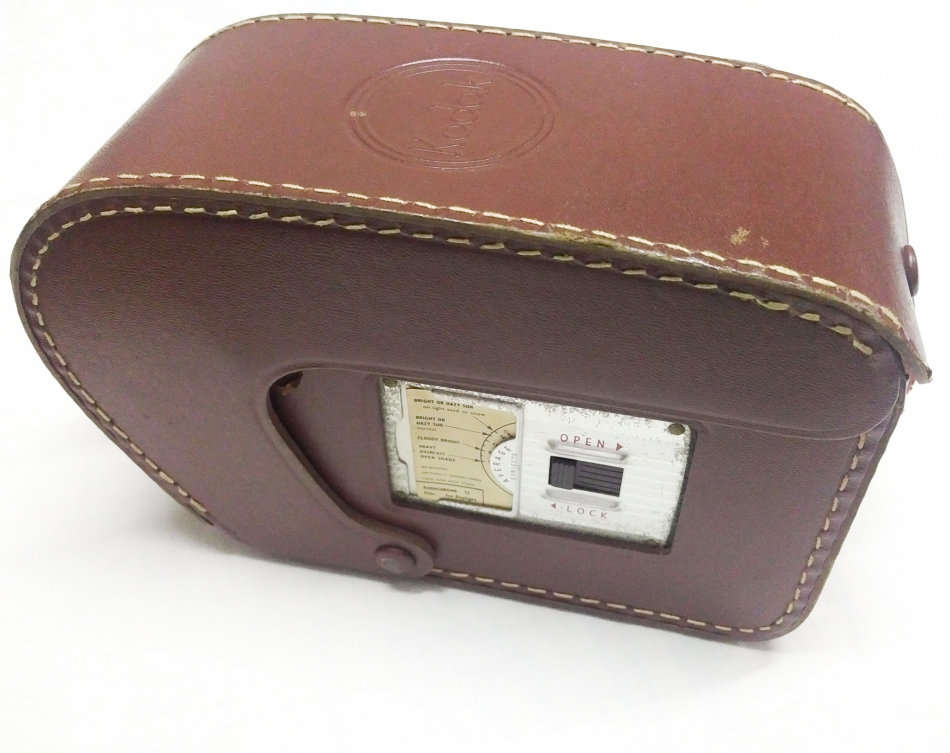 8 mm Brownie Movie Cine Camera Model 2 with Field Case and Kodascope Film Splicing Outfit