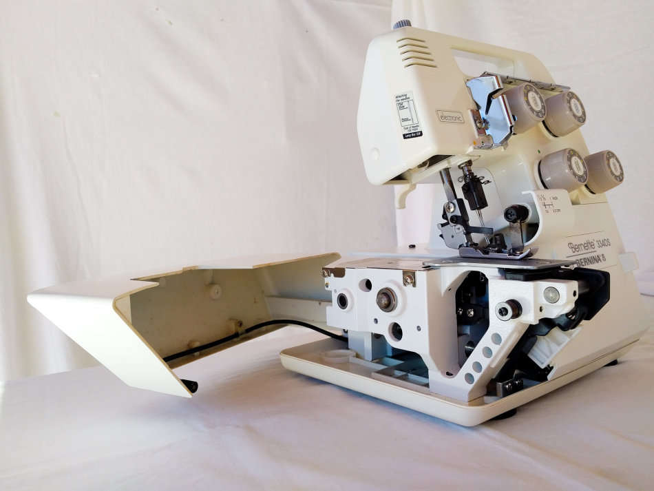 Beautiful Bernina Bernette Overlocker MO-334DS E