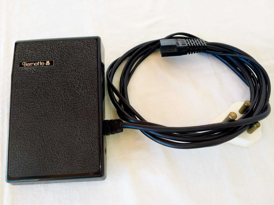 Beautiful Bernina Bernette Overlocker MO-334DS E