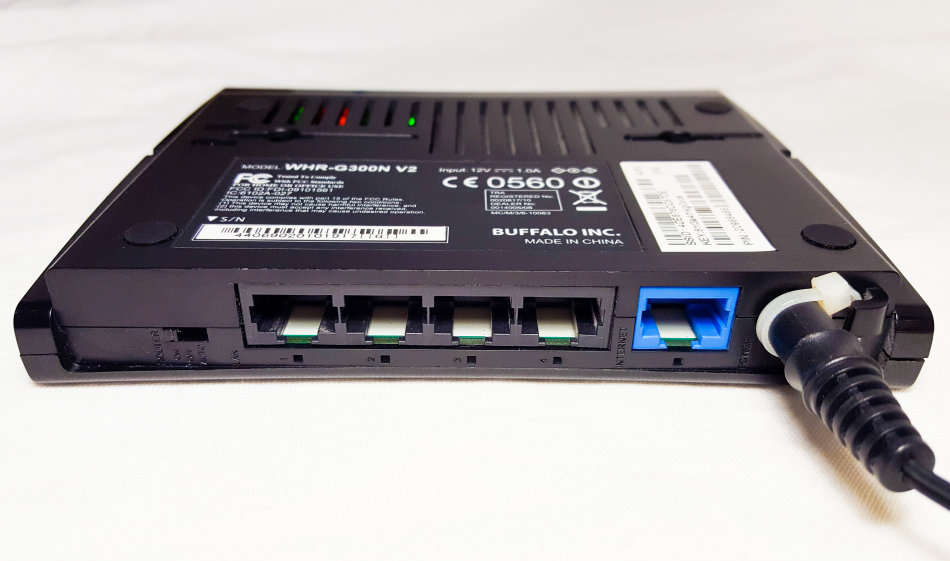 Buffalo WHR-G300N V2 AirStation Nfiniti Wireless-N Router and Access Point