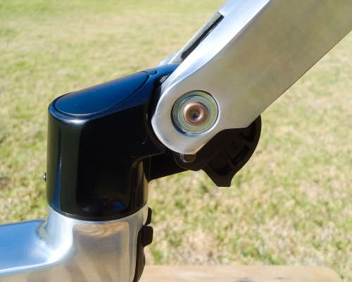 Ergotron 45-241-026 LX Desk Monitor Arm: Monitor Mount