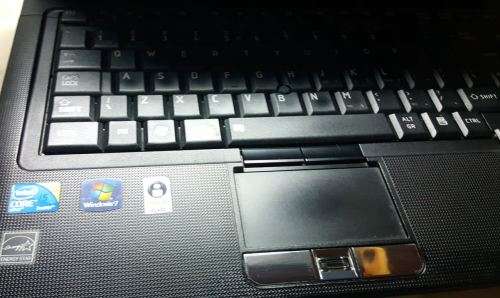 Toshiba Core i5 notebook LED HD  -Bluetooth, wifi  Windows 10 Pro -Tecra M11 series value R 23000