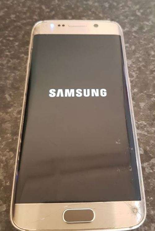 Original south african samsung galaxy s6 edge 32gb -  read !