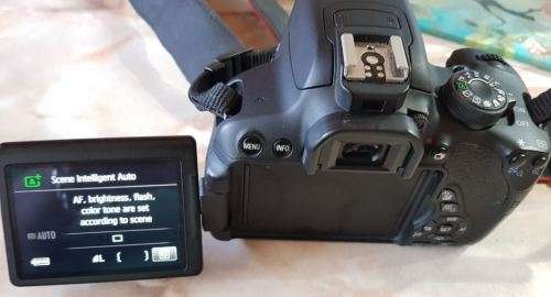 canon eos 700d 18 mega pixel camera good condition - great camera - 5 photos per second