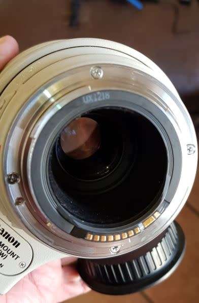 canon eos 100 - 400 mm l series lens f4.5 - 5.6 image stabilizer with 2 stabilizer functions