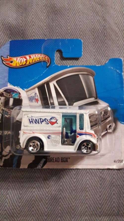 Hot Wheels Bread Box 2013