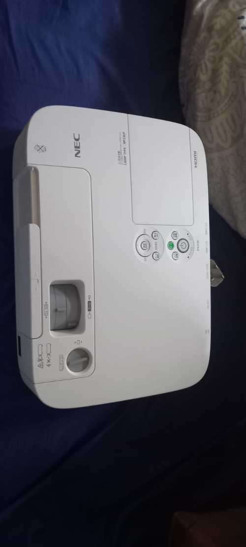 NEC NP-P451W 4500LUMENS GAMING PROJECTOR