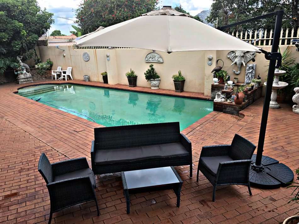 10ft 40Led Outdoor Patio Garden Cantilever Offset Roma Umbrella