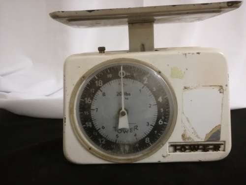 Vintage TOWER scale
