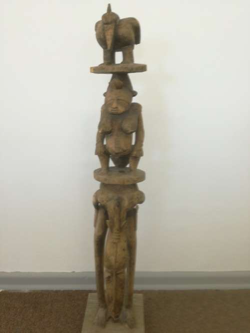 LARGE INDIAN HAND CARVED. 1.15m high