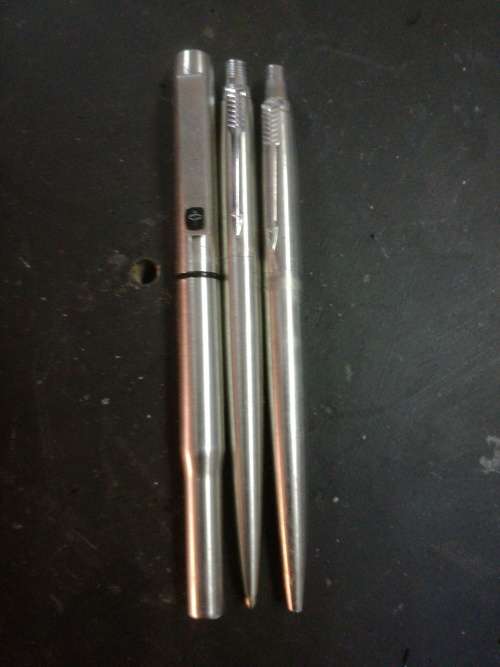 Collection PARKER PENS. one bid for ALL.