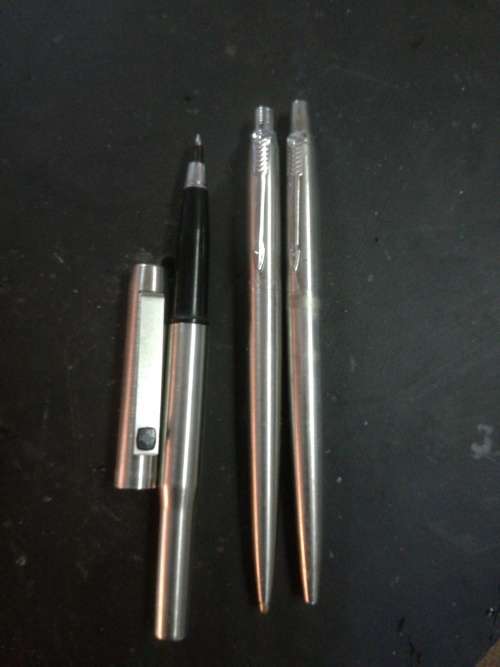 Collection PARKER PENS. one bid for ALL.