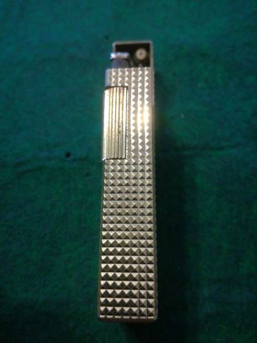 BEAUTIFUL VINTAGE JOHN STERLING GOLD PLATED LIGHTER.