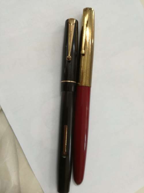2 x VINTAGE FOUNTAIN PENS.