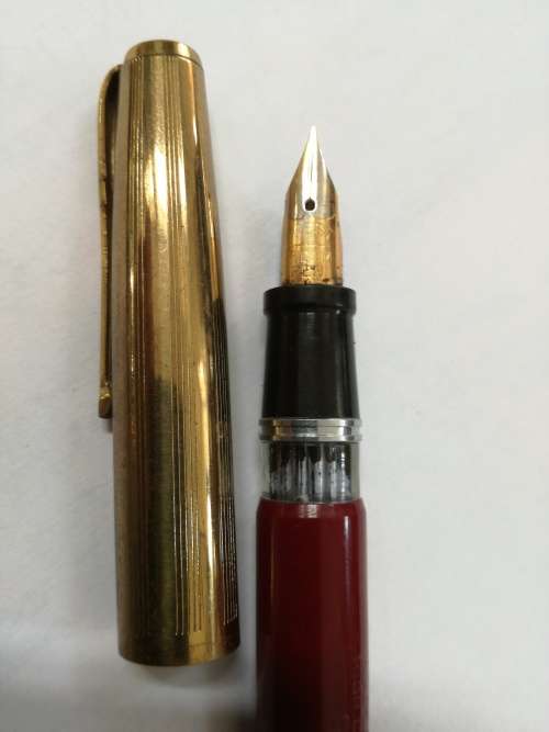 2 x VINTAGE FOUNTAIN PENS.