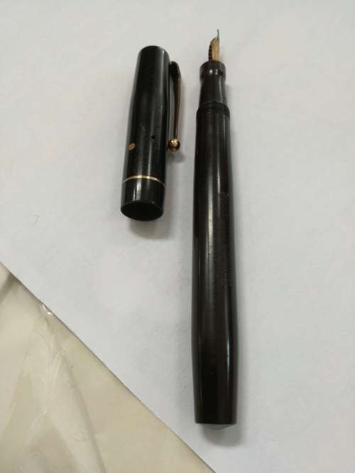 2 x VINTAGE FOUNTAIN PENS.