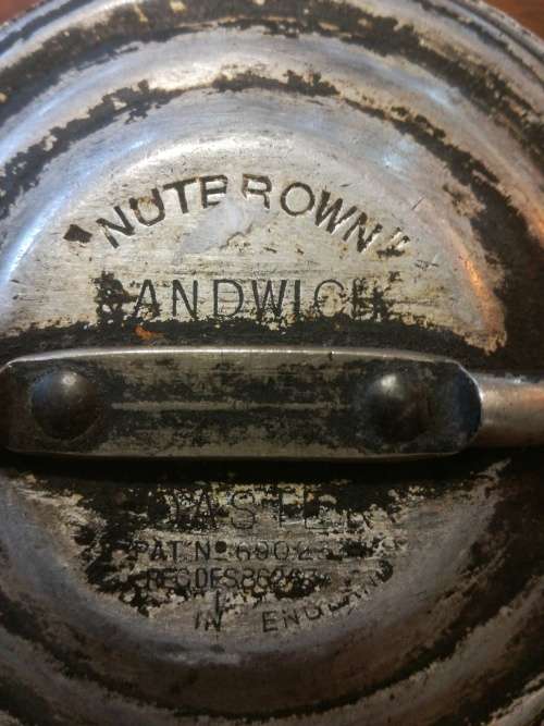 VINTAGE NUTBROWN JAFFLE MAKER. MADE IN ENGLAND.