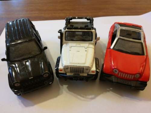 3 JEEPS FOR YOUR COLLECTION. ONE BID FOR ALL. Read description.
