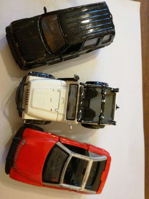 3 JEEPS FOR YOUR COLLECTION. ONE BID FOR ALL. Read description.