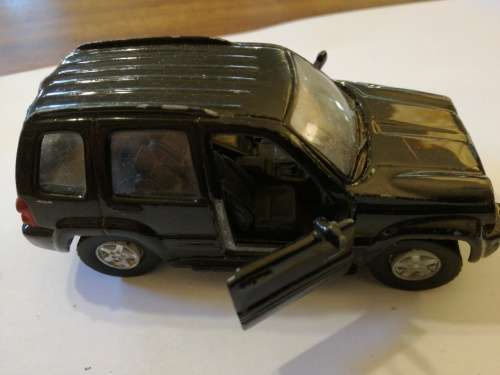 3 JEEPS FOR YOUR COLLECTION. ONE BID FOR ALL. Read description.