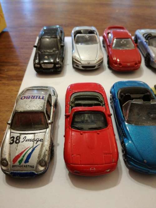 FERRARI, PORSCHES, HONDA ETC, SPORT CARS DIE CAST X 16