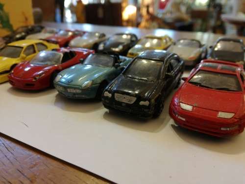 FERRARI, PORSCHES, HONDA ETC, SPORT CARS DIE CAST X 16