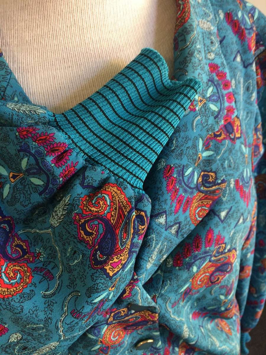 VINTAGE RUTH  REED LONGSLEEVED PAISLEY RIBBED TOP - 14/ 99 CM BUST