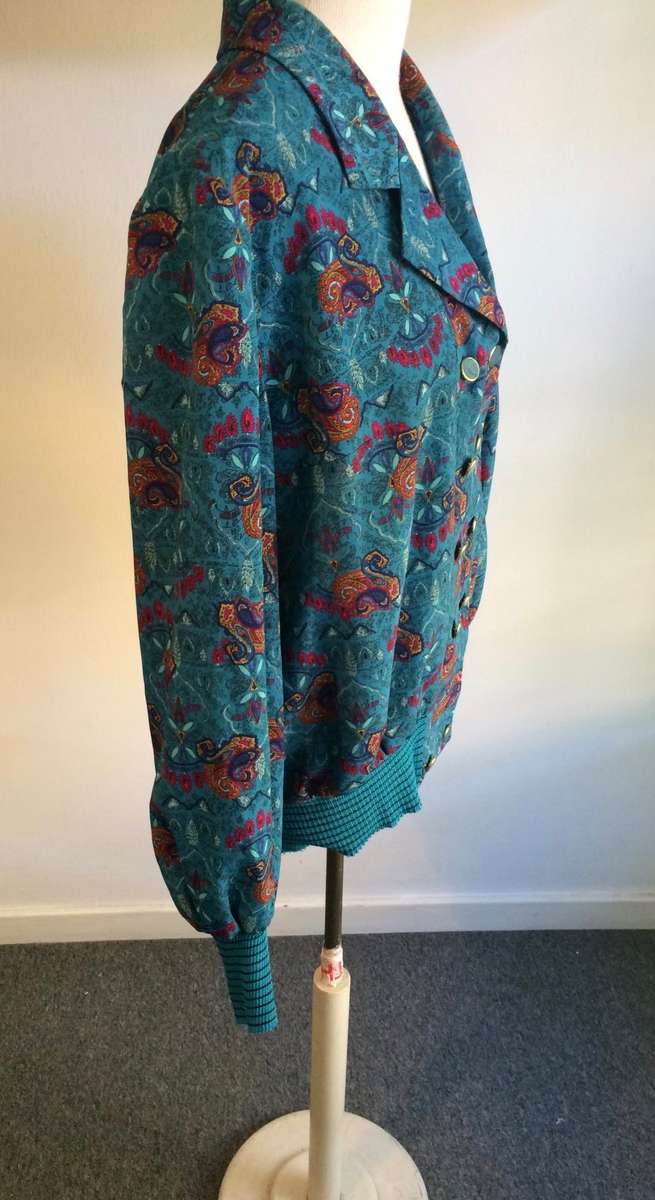 VINTAGE RUTH  REED LONGSLEEVED PAISLEY RIBBED TOP - 14/ 99 CM BUST