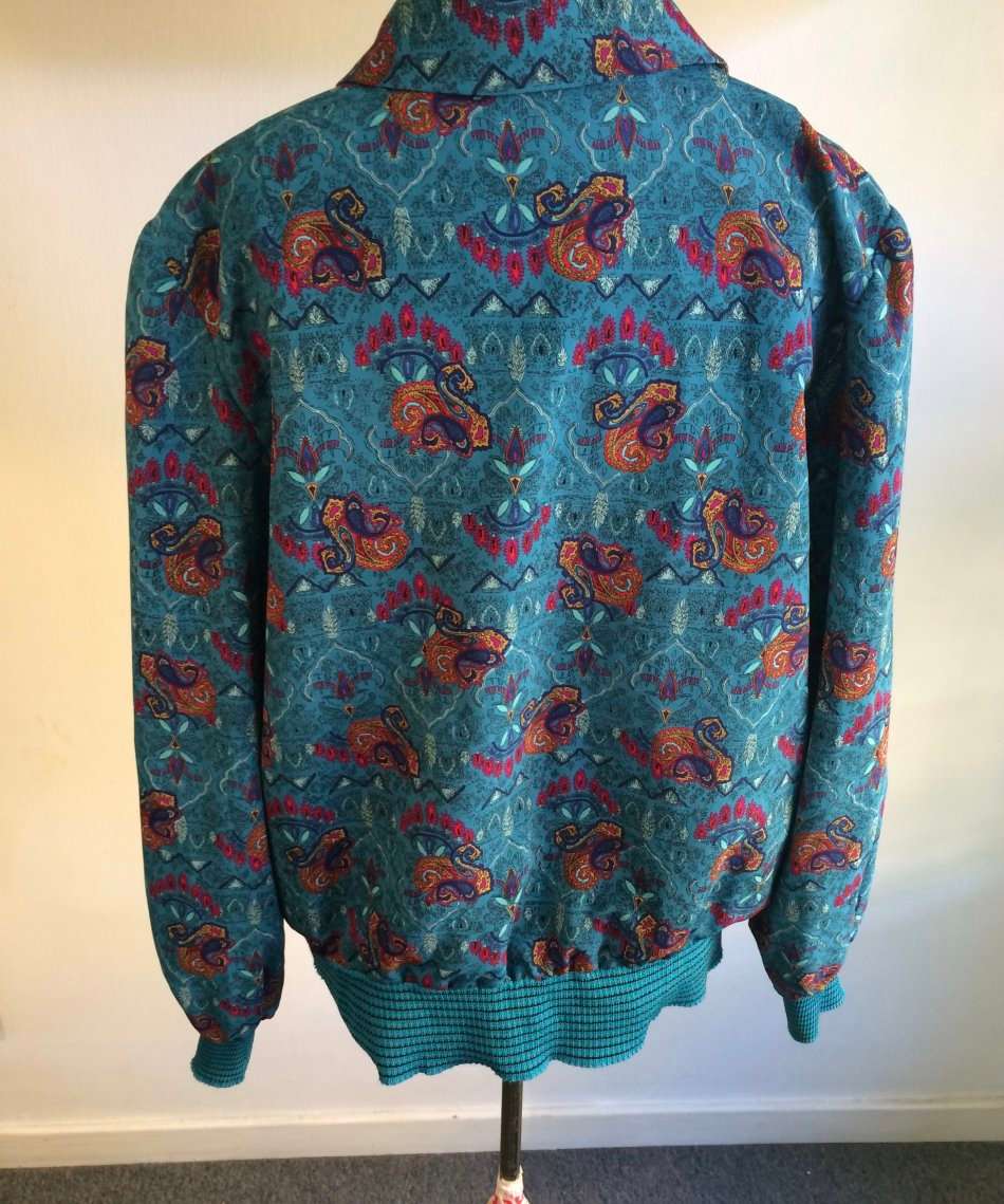 VINTAGE RUTH  REED LONGSLEEVED PAISLEY RIBBED TOP - 14/ 99 CM BUST