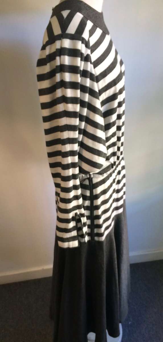 VINTAGE  STRIPED WINTER DRESS - GREY WHITE - 38/97