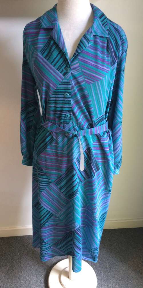 VINTAGE ELISSA PURE NEW WOOL DRESS PURPLE AND TEAL STRIPES    - SIZE 16