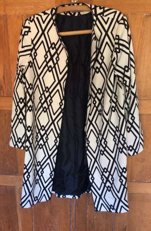 WOOLWORTHS GRAPHIC PRINT COAT
