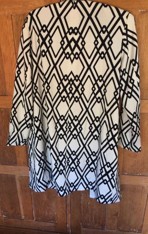 WOOLWORTHS GRAPHIC PRINT COAT