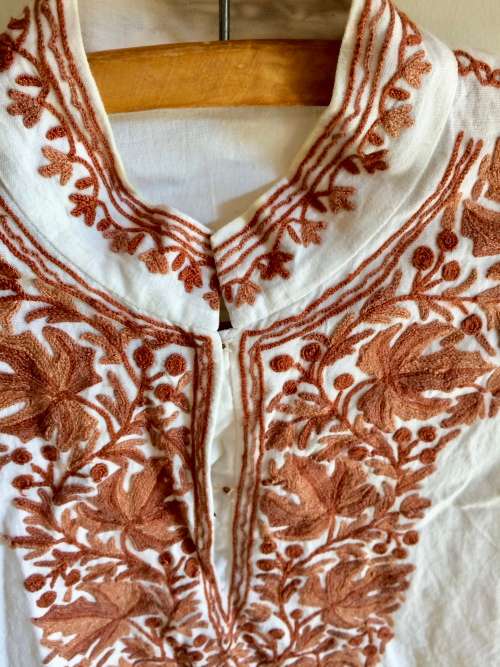 VINTAGE BEIGE HIPPIE  BOHO SHIRT  - BROWN EMBROIDERY  - 14