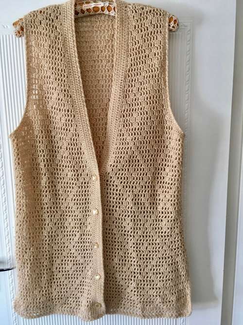 VINTAGE TAUPE  COLOURED GRANNY KNIT JACKET