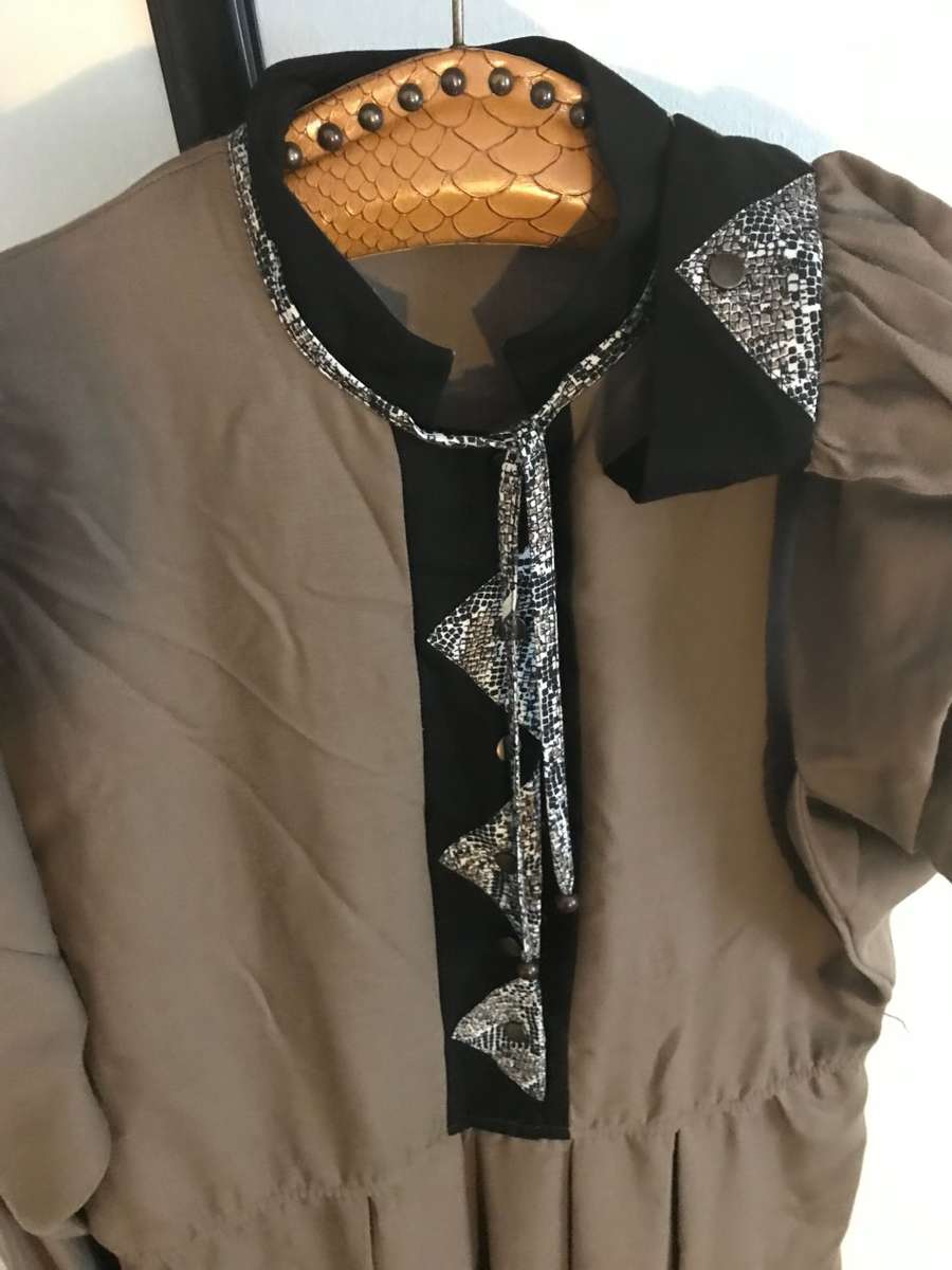 VINTAGE KRESIV MODELS DRESS - 14 KHAKI & SNAKE PRINT