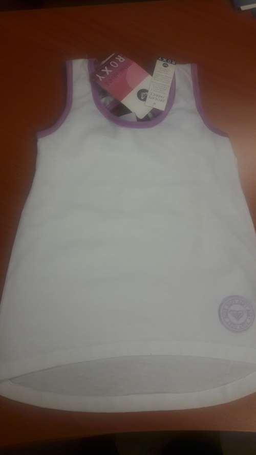 Brang new Roxy Girls top size 4-5