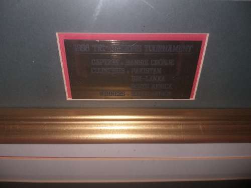 Closing Down Sale !!!! 1998  Sa Cricket test shirt signed by team members including Hansie Cronje.