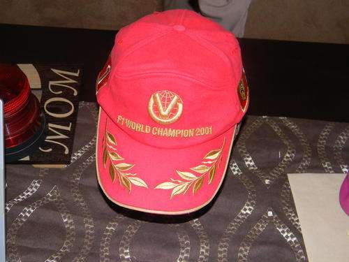 Official Scumacher 2001 F1 winners cap replica rare item
