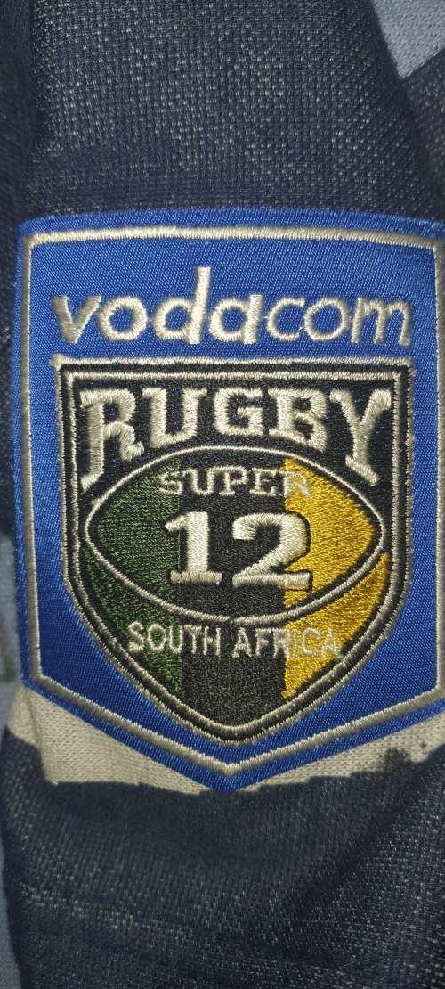 Rare Blue Bulls Super Rugby Jersey signed by 29 legends.