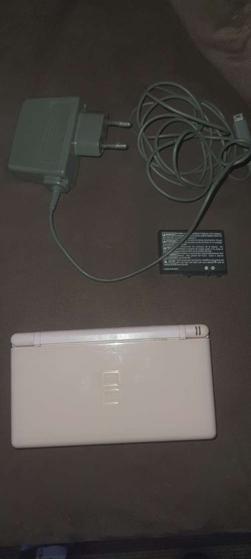 Nintendo Ds Lite pink console