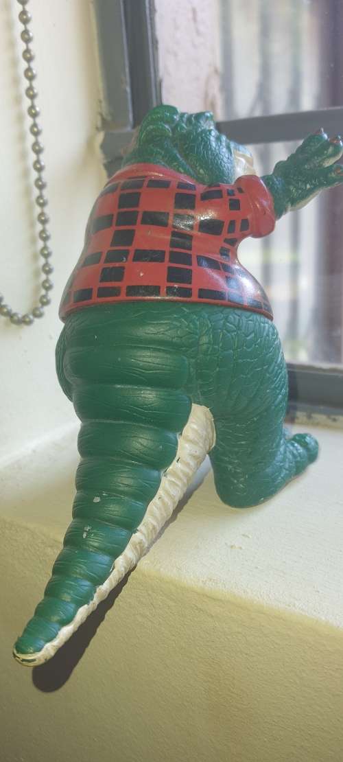 Super Rare 1991  Sinclair Dinosaurs figure .