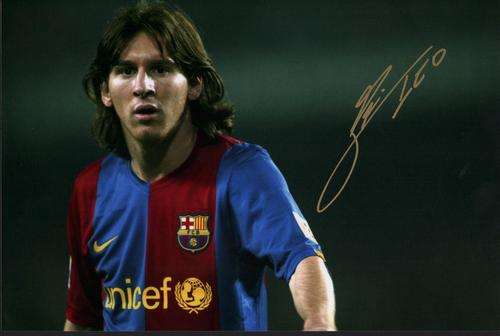 Pre signed Messi photo with job lot photos x3.